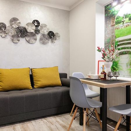 Alfa Apartments Kniazia Leva 2 Lviv Exterior foto